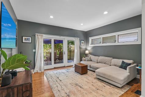 2724 Simpson Street Evanston IL 60201