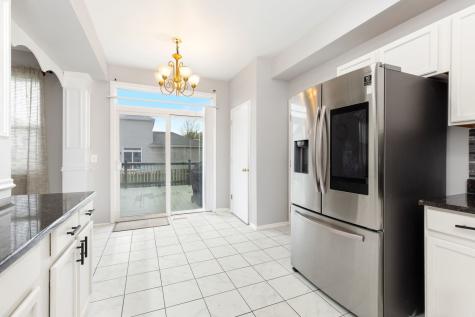 1845 Bluestem Circle Aurora IL 60504