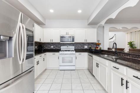 1845 Bluestem Circle Aurora IL 60504