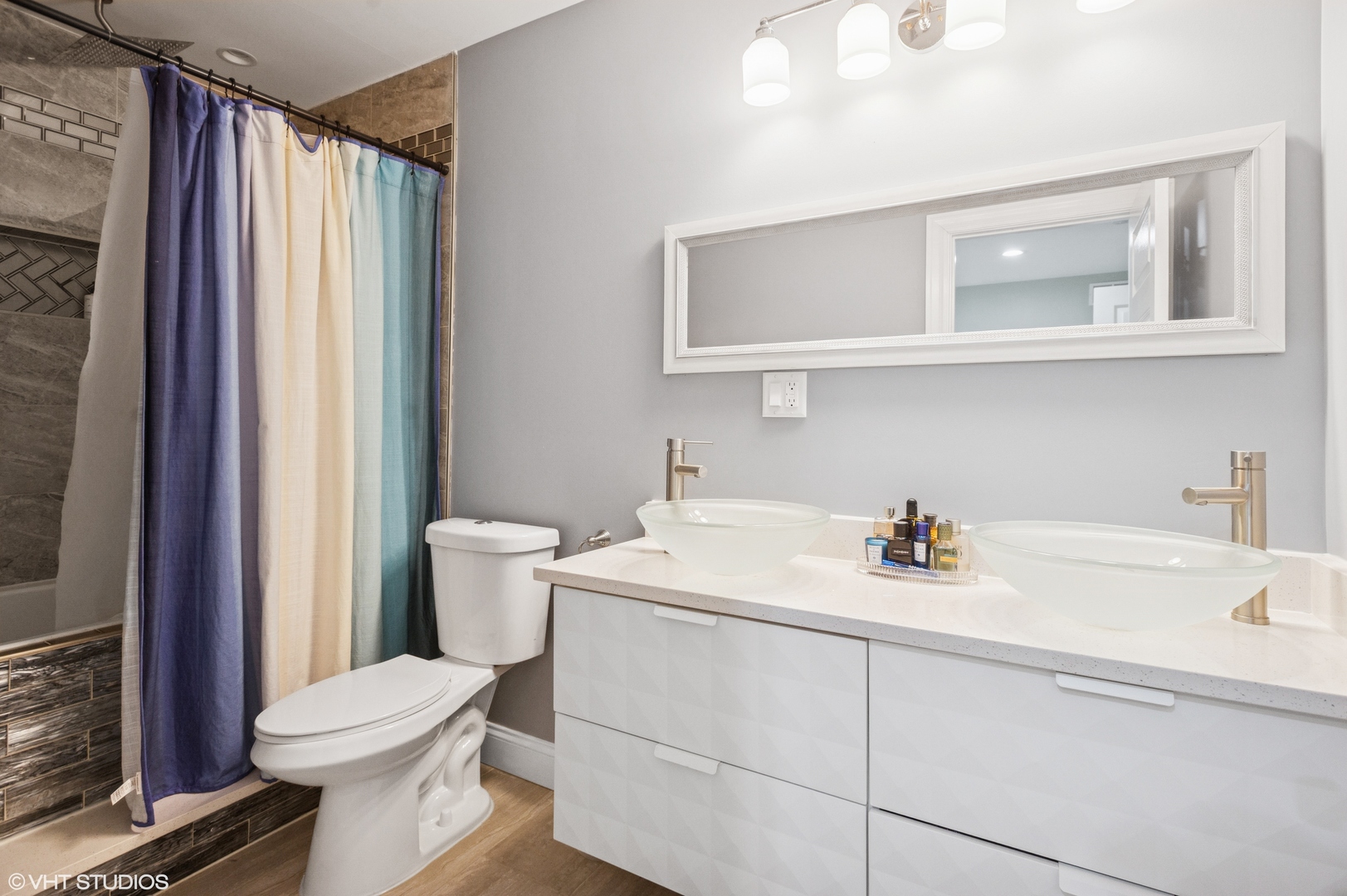 903 North Homan Avenue Chicago IL 60651