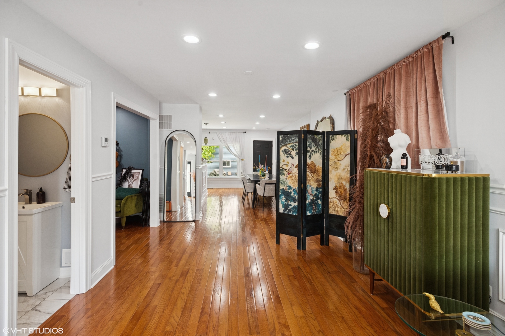 903 North Homan Avenue Chicago IL 60651