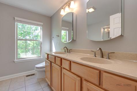 2460 Violet Street Glenview IL 60026