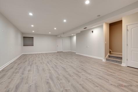 2460 Violet Street Glenview IL 60026