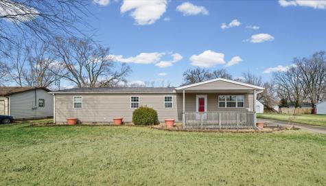 1095 Eastview Drive Paxton IL 60957
