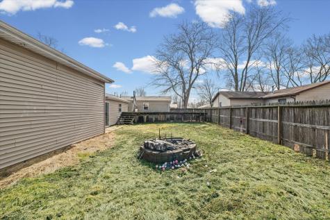 1095 Eastview Drive Paxton IL 60957