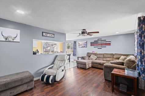 1095 Eastview Drive Paxton IL 60957