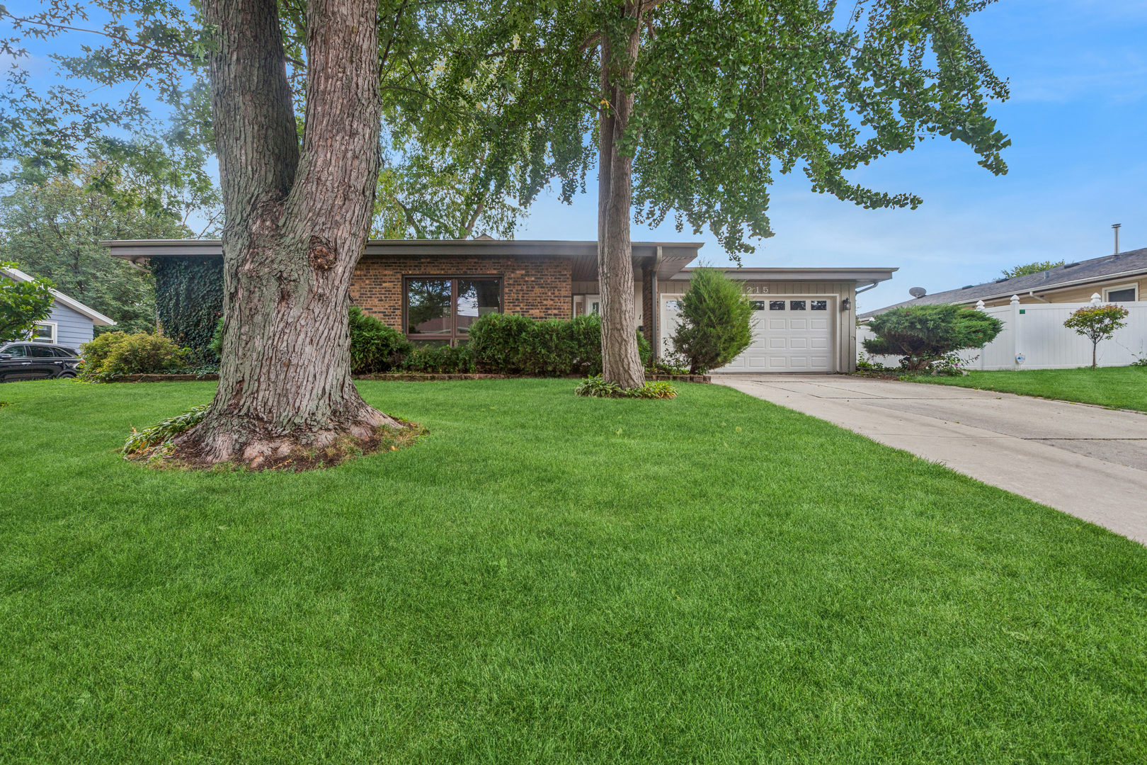 1215 Constellation Drive Aurora IL 60505