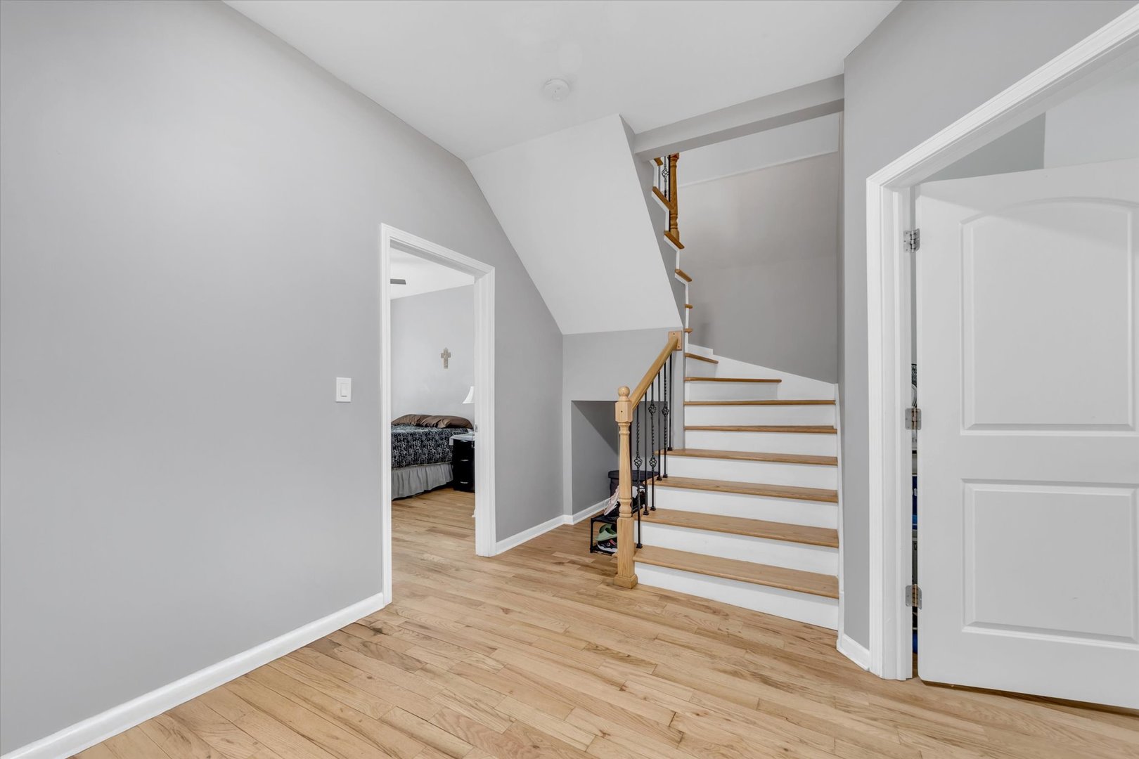 8404 South Exchange Avenue Chicago IL 60617