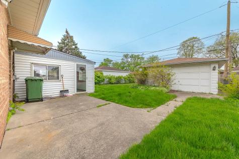 15214 Evers Street Dolton IL 60419