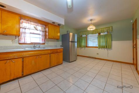 15214 Evers Street Dolton IL 60419