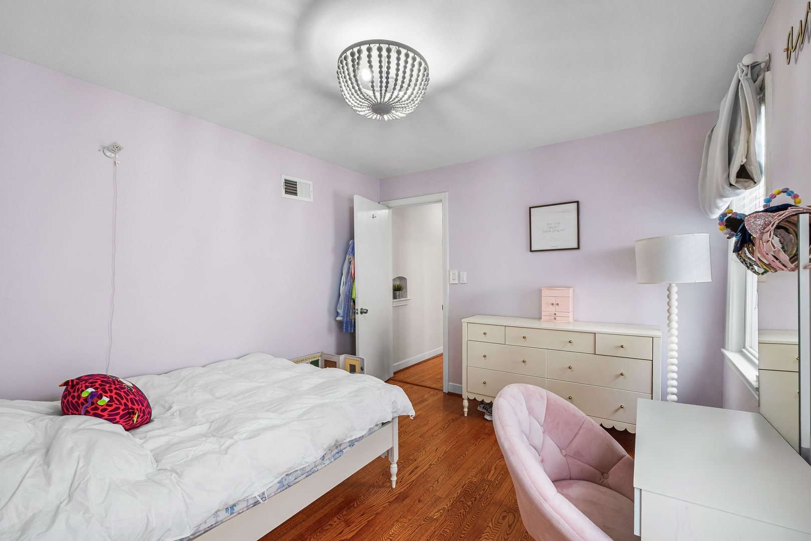 5904 West Berenice Avenue Chicago IL 60634
