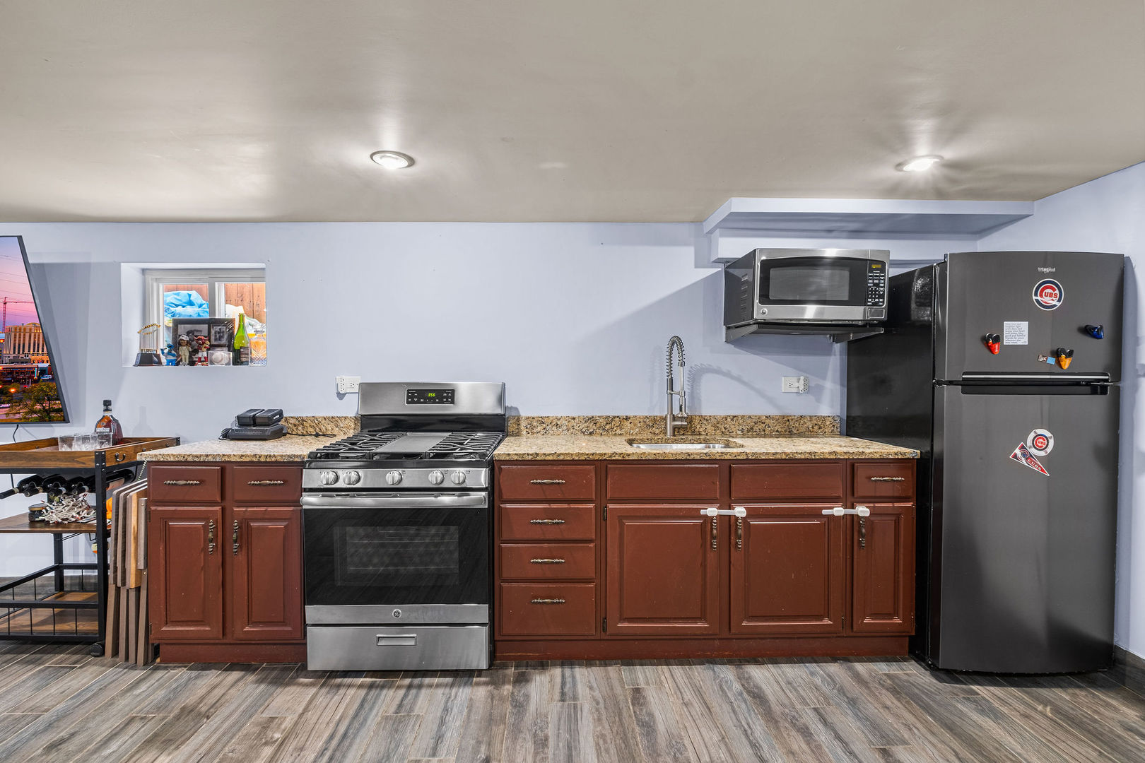 5904 West Berenice Avenue Chicago IL 60634