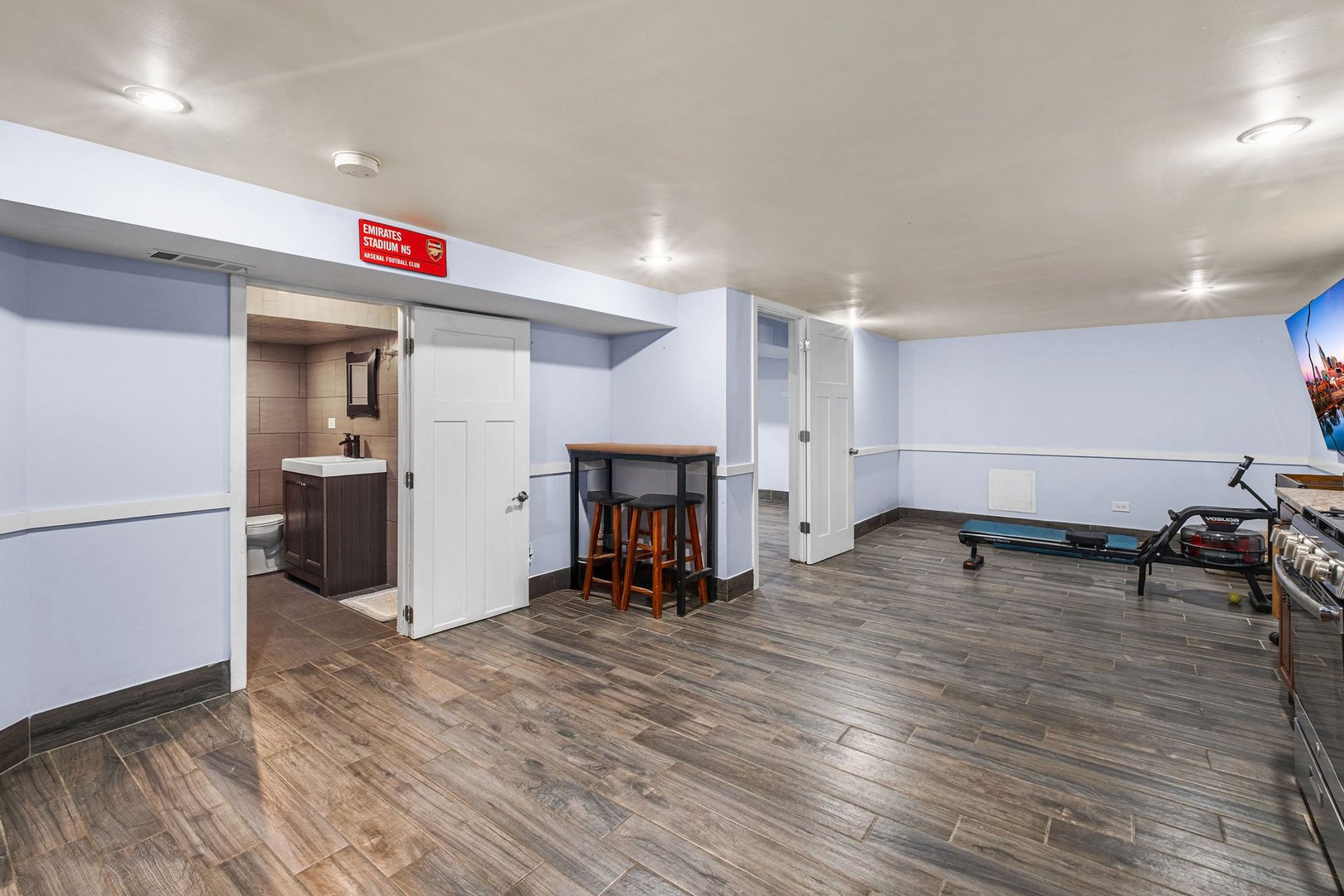 5904 West Berenice Avenue Chicago IL 60634