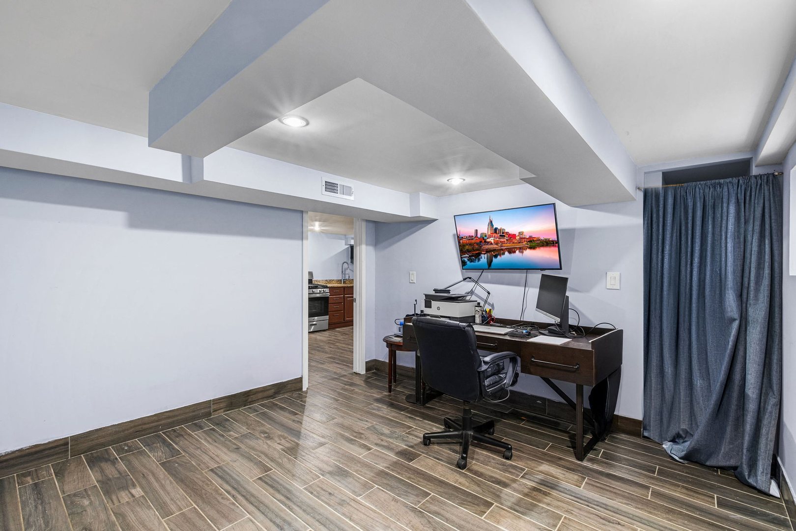 5904 West Berenice Avenue Chicago IL 60634