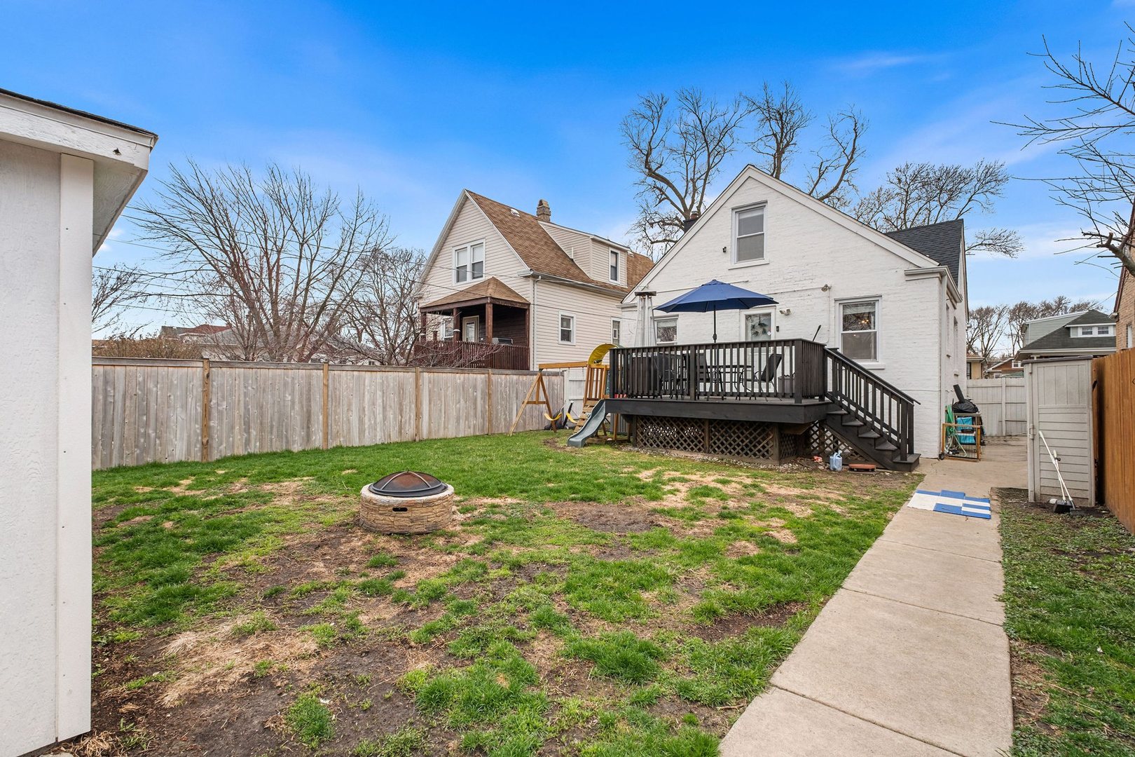 5904 West Berenice Avenue Chicago IL 60634