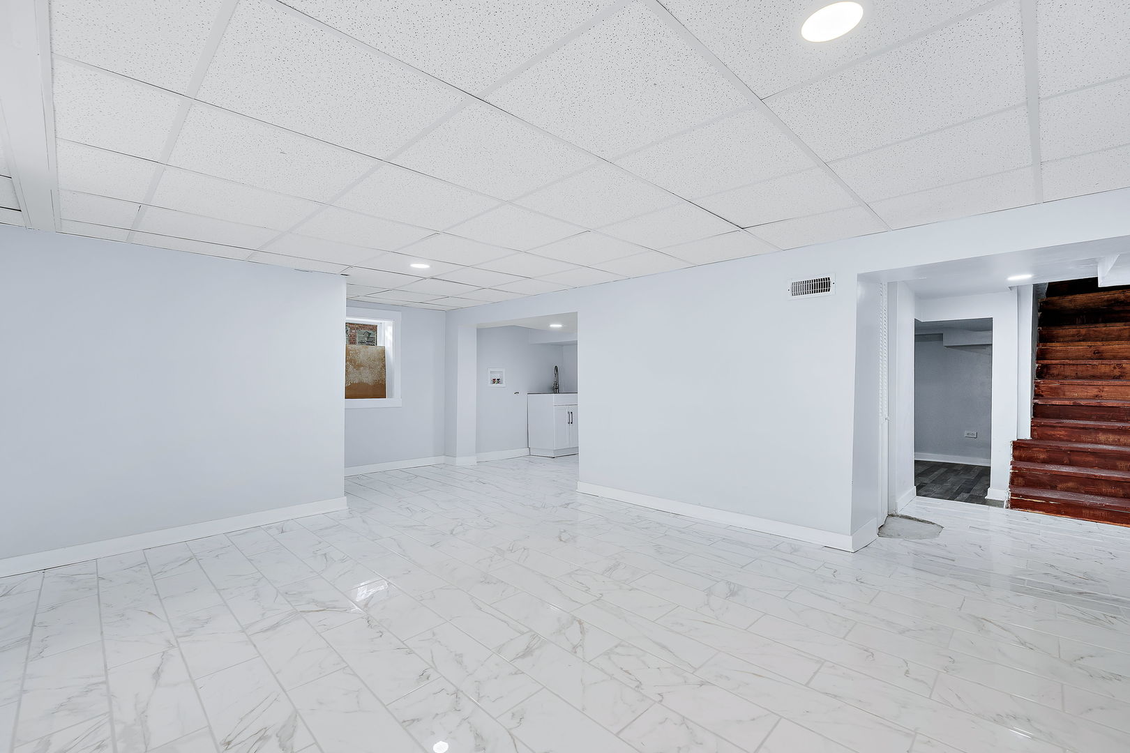 8440 South Peoria Street Chicago IL 60620