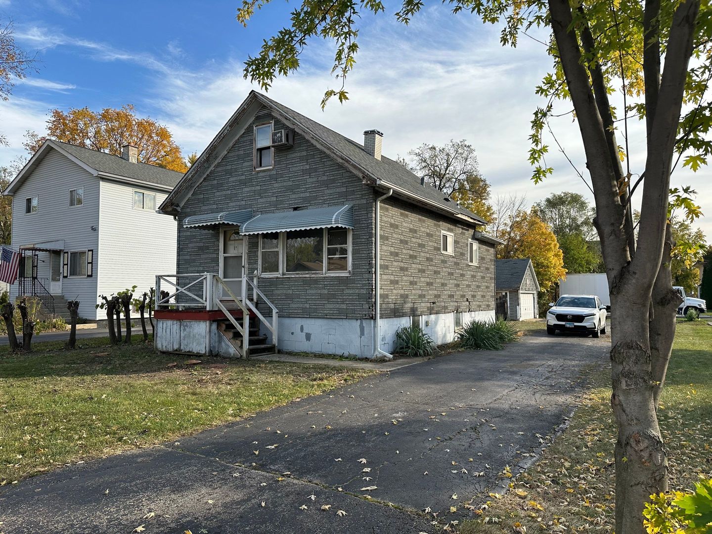 859 John Street Bensenville IL 60106