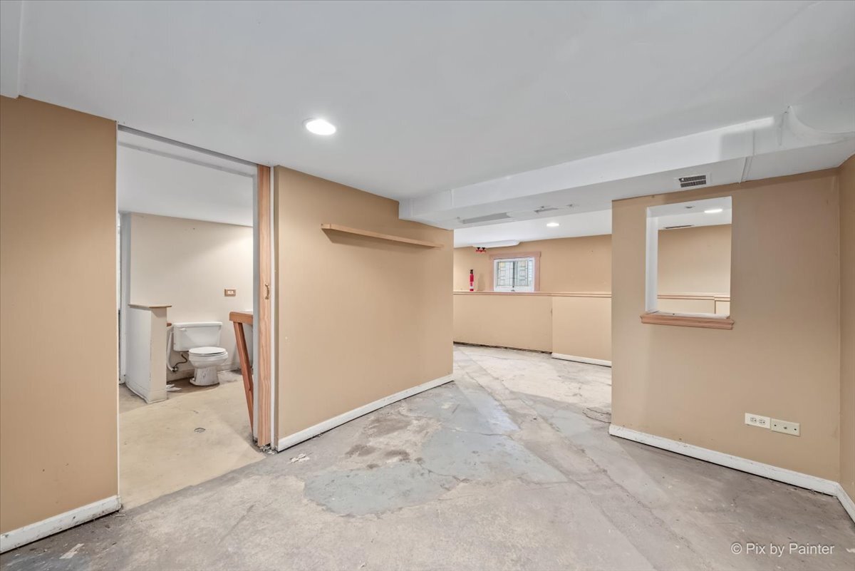 217 West School Street Villa Park IL 60181