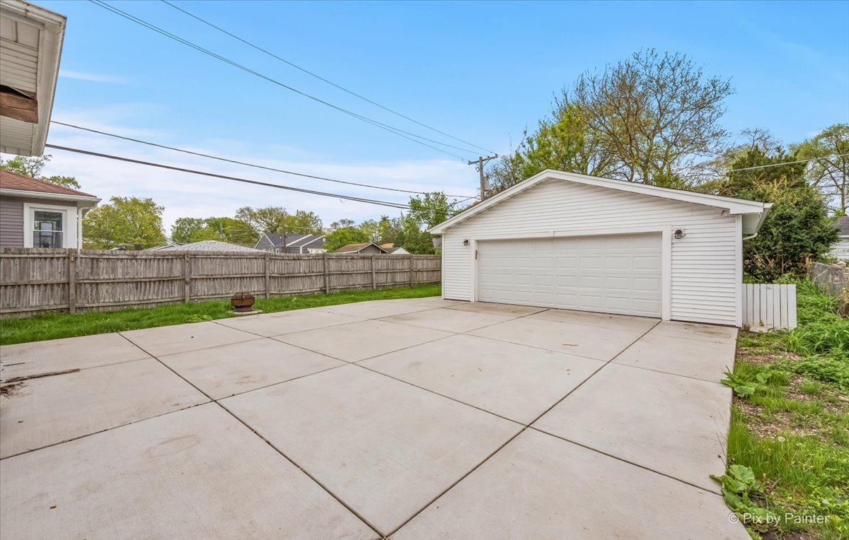 217 West School Street Villa Park IL 60181