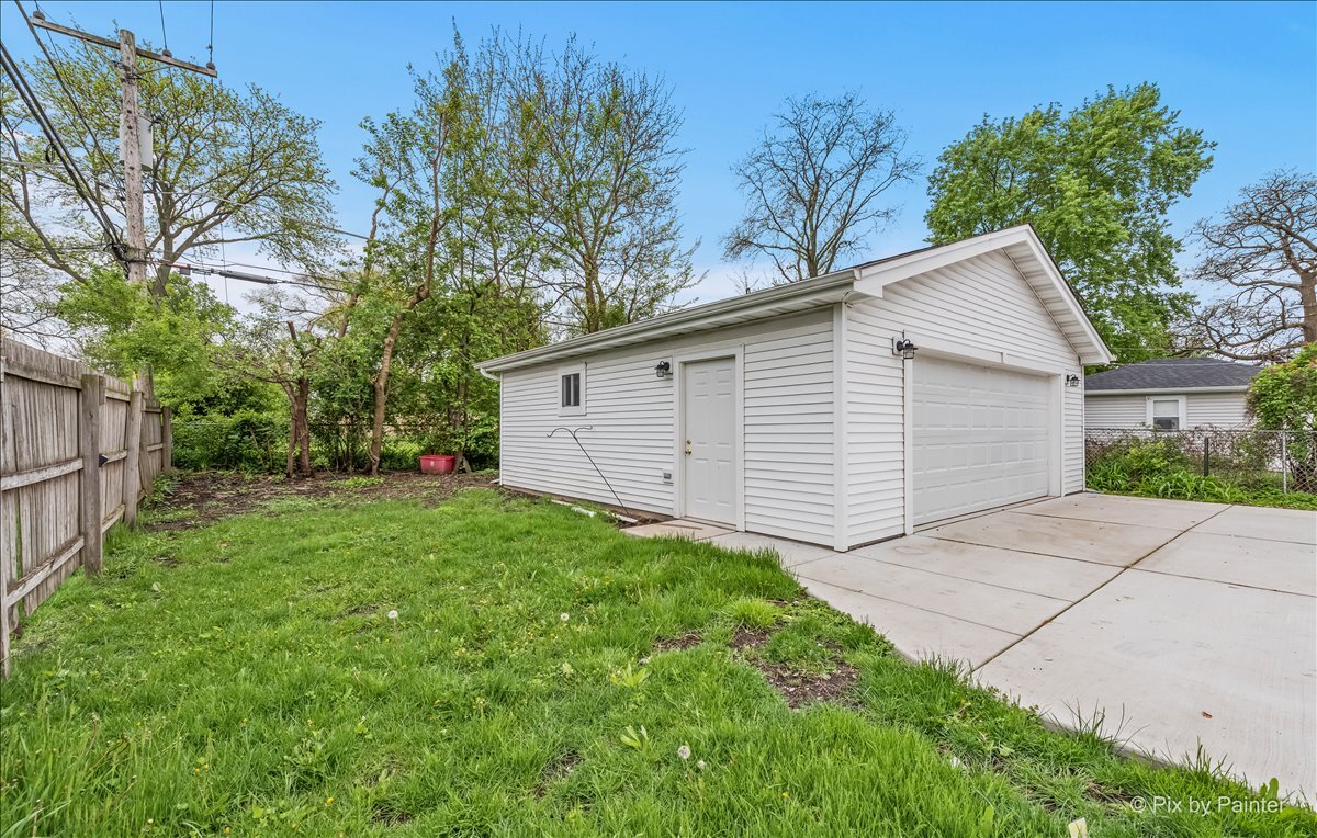 217 West School Street Villa Park IL 60181
