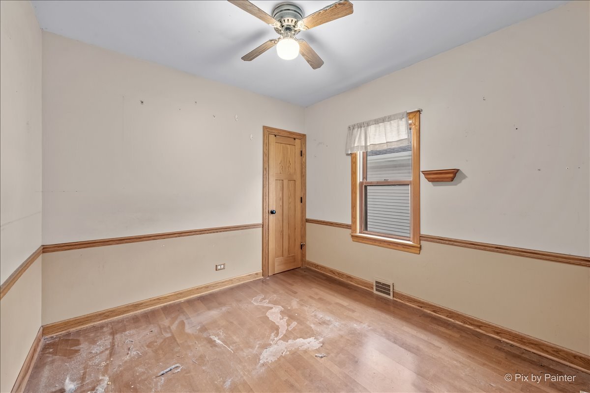 217 West School Street Villa Park IL 60181