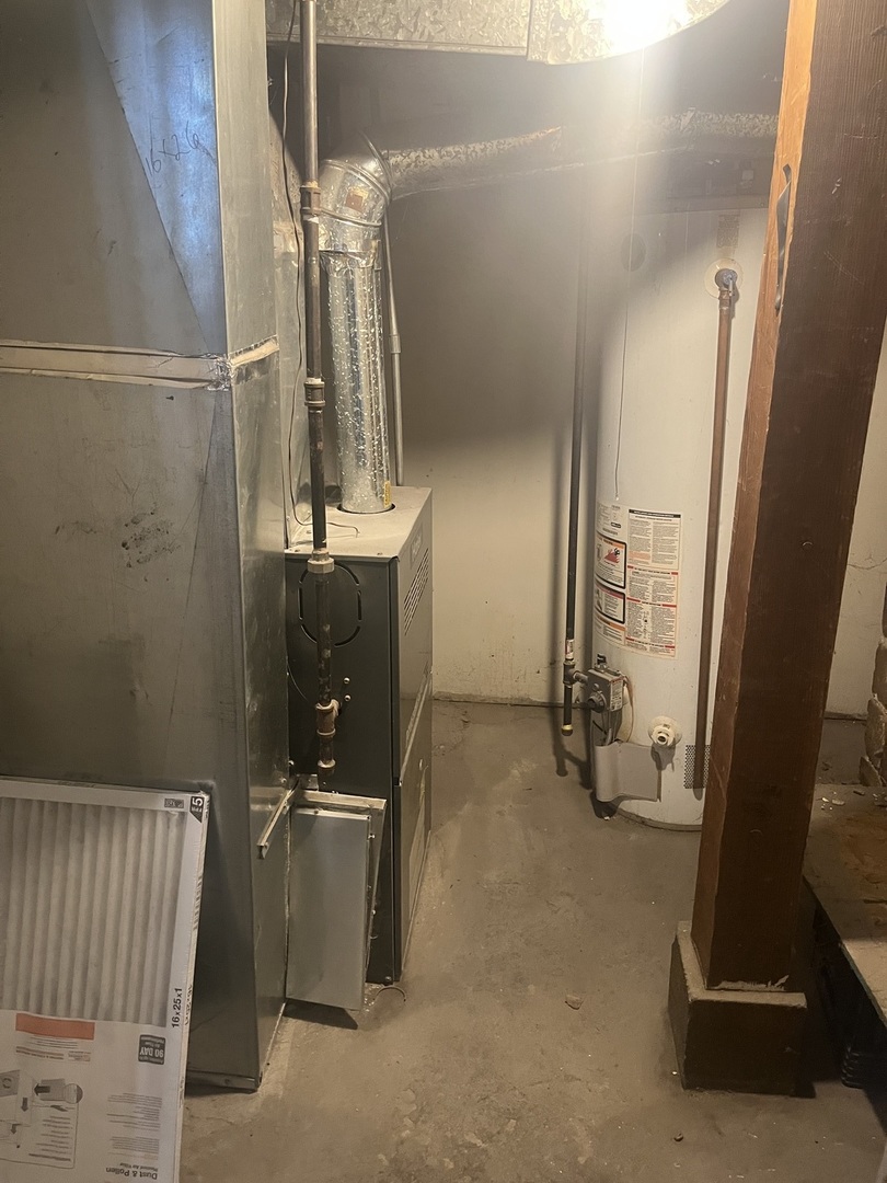 11814 South Parnell Avenue Chicago IL 60628