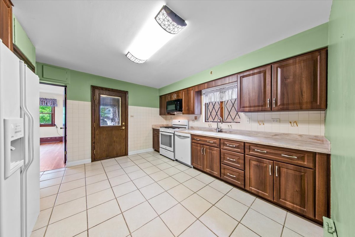 3130 North Monitor Avenue Chicago IL 60634