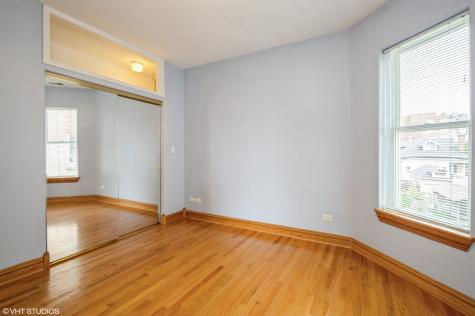 3220 West Cortez Street Chicago IL 60651