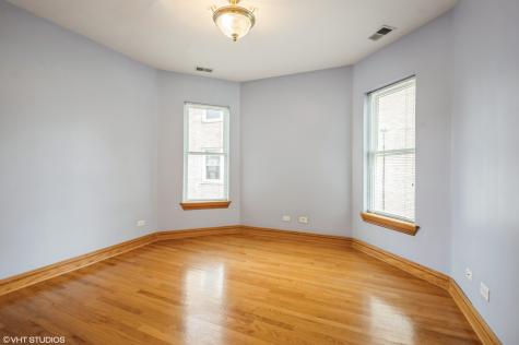 3220 West Cortez Street Chicago IL 60651