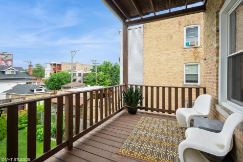 3220 West Cortez Street Chicago IL 60651