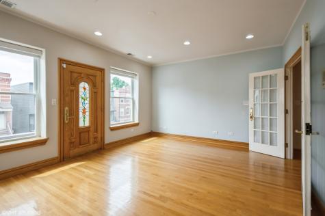 3220 West Cortez Street Chicago IL 60651