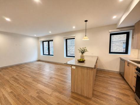1335 West Estes Avenue Chicago IL 60626
