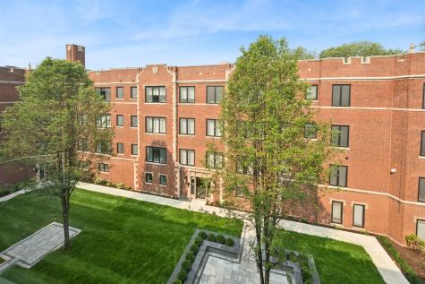 1331 West Estes Avenue Chicago IL 60626