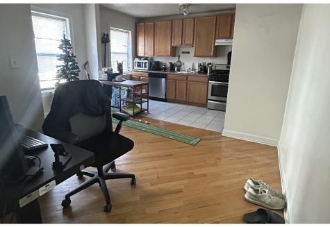 3325 North Lakewood Avenue Chicago IL 60657
