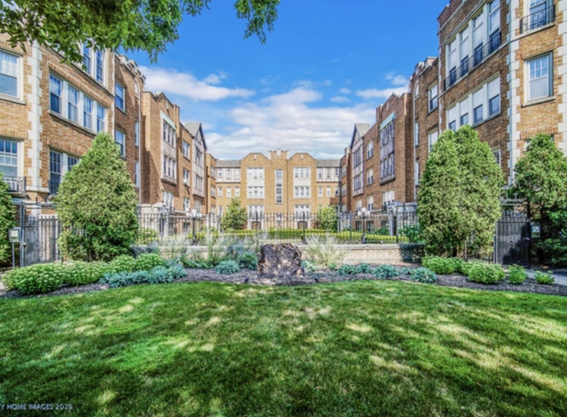 10913 South Longwood Drive Chicago IL 60643