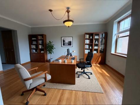 10913 South Longwood Drive Chicago IL 60643