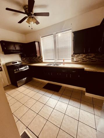 8236 South Sangamon Street Chicago IL 60620