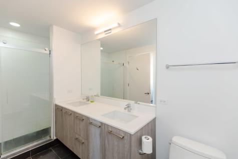 1714 West Roscoe Street Chicago IL 60657