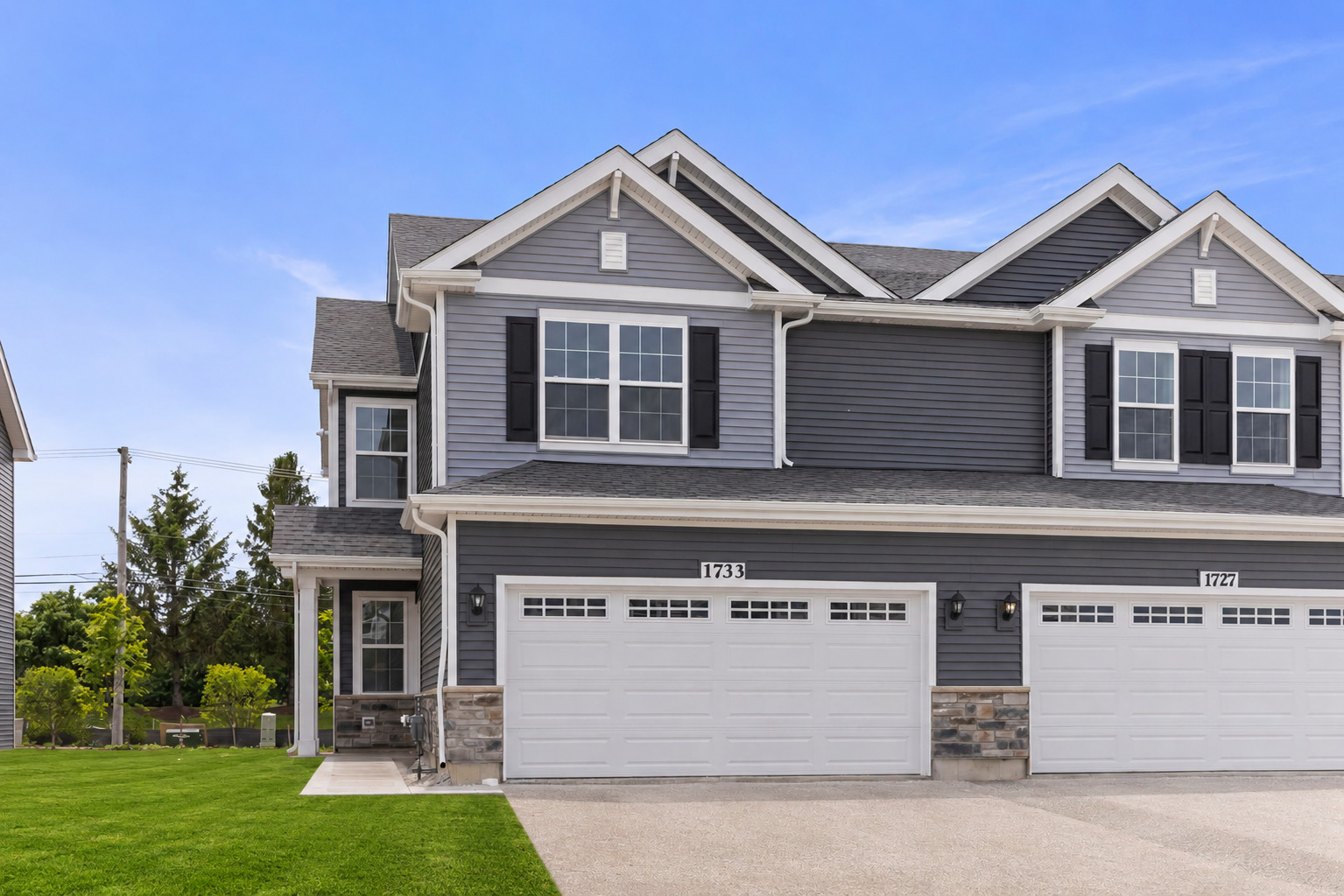 1733 Stable Lane Aurora IL 60503