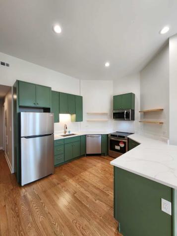 6321 South Eberhart Avenue Chicago IL 60637