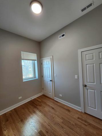 6321 South Eberhart Avenue Chicago IL 60637