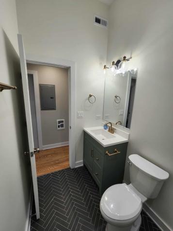 6321 South Eberhart Avenue Chicago IL 60637