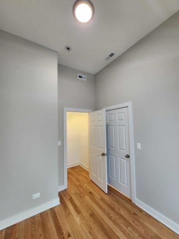 6321 South Eberhart Avenue Chicago IL 60637