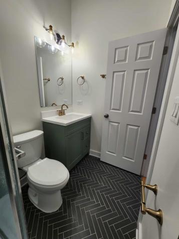 6321 South Eberhart Avenue Chicago IL 60637