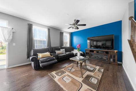 34040 North Jenna Lane Gurnee IL 60031