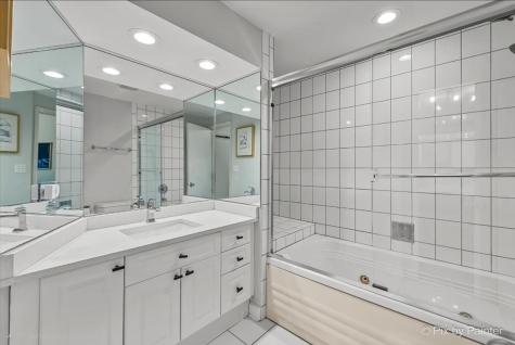 680 North Green Street Chicago IL 60642