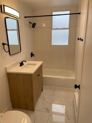 7529 North Maplewood Avenue Chicago IL 60645