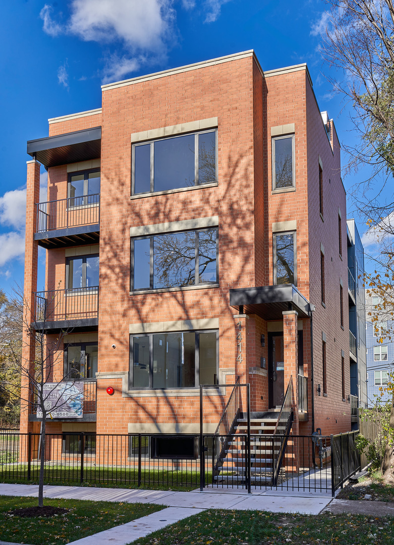 1414 East 65th Place Chicago IL 60637