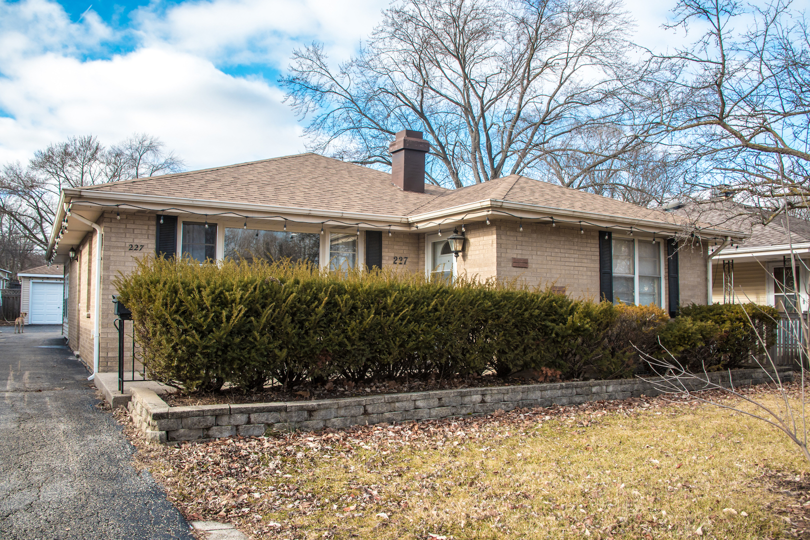 227 North Butterfield Road Libertyville IL 60048