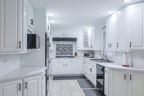 227 North Butterfield Road Libertyville IL 60048